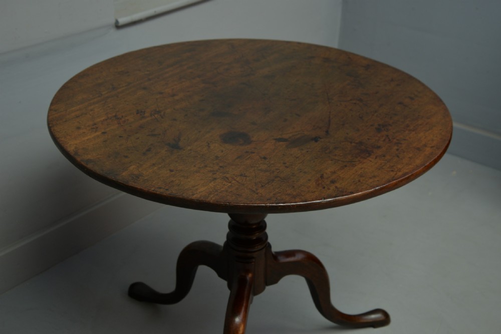 George II Mahogany Tilt-Top Breakfast / Supper Table View X
