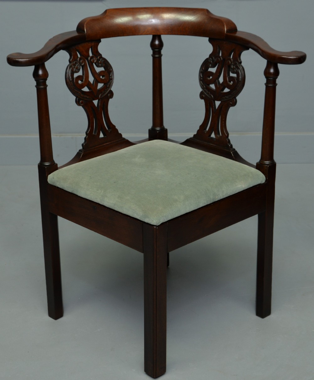 Fine Georgian Mahogany Corner Chair c1760 View VII