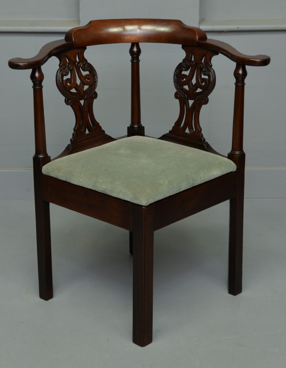 Fine Georgian Mahogany Corner Chair c1760 View IX