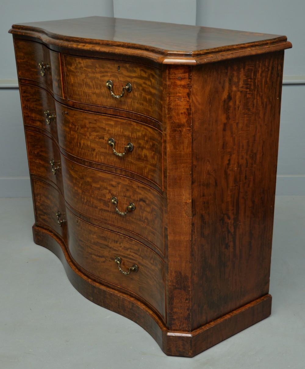Stunning Victorian Dark Birch Serpentine Chest Of Drawers View XII