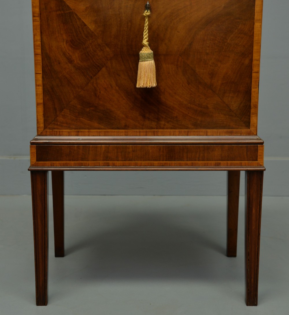 Georgian Mahogany Wine Cellarette View VIII