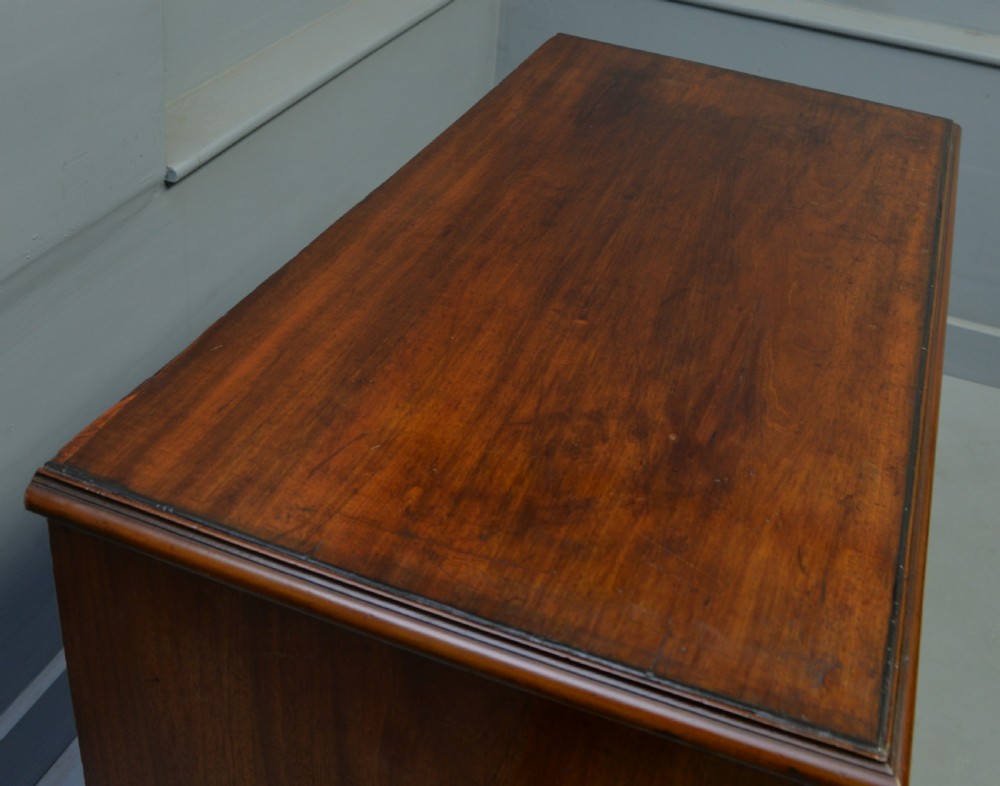 Georgian Medium Sized Mahogany Chest Of Drawers View X