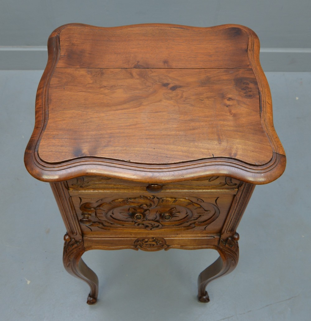 Pretty French Walnut Bedside Cabinet View XI