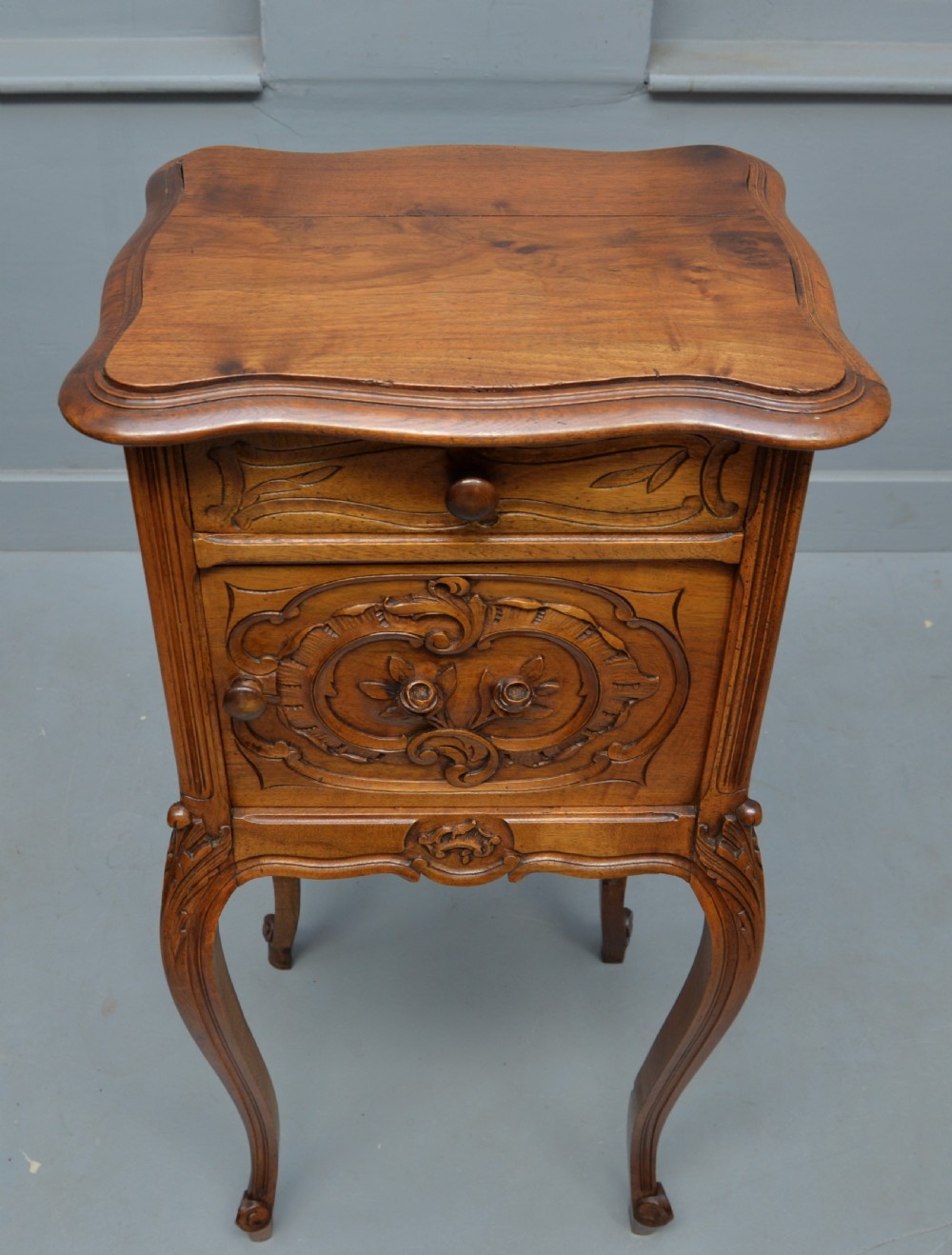 Pretty French Walnut Bedside Cabinet View XII