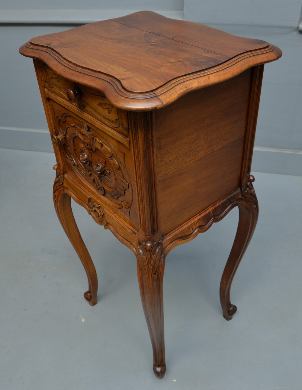 Pretty French Walnut Bedside Cabinet View XIII