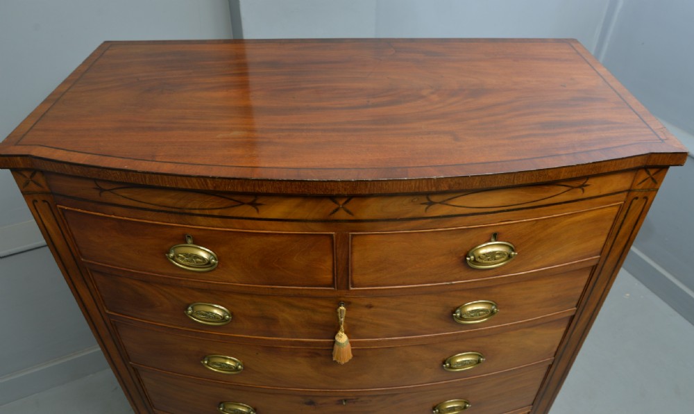 Elegant Regency Mahogany Bow-Front Chest Of Drawers View XI