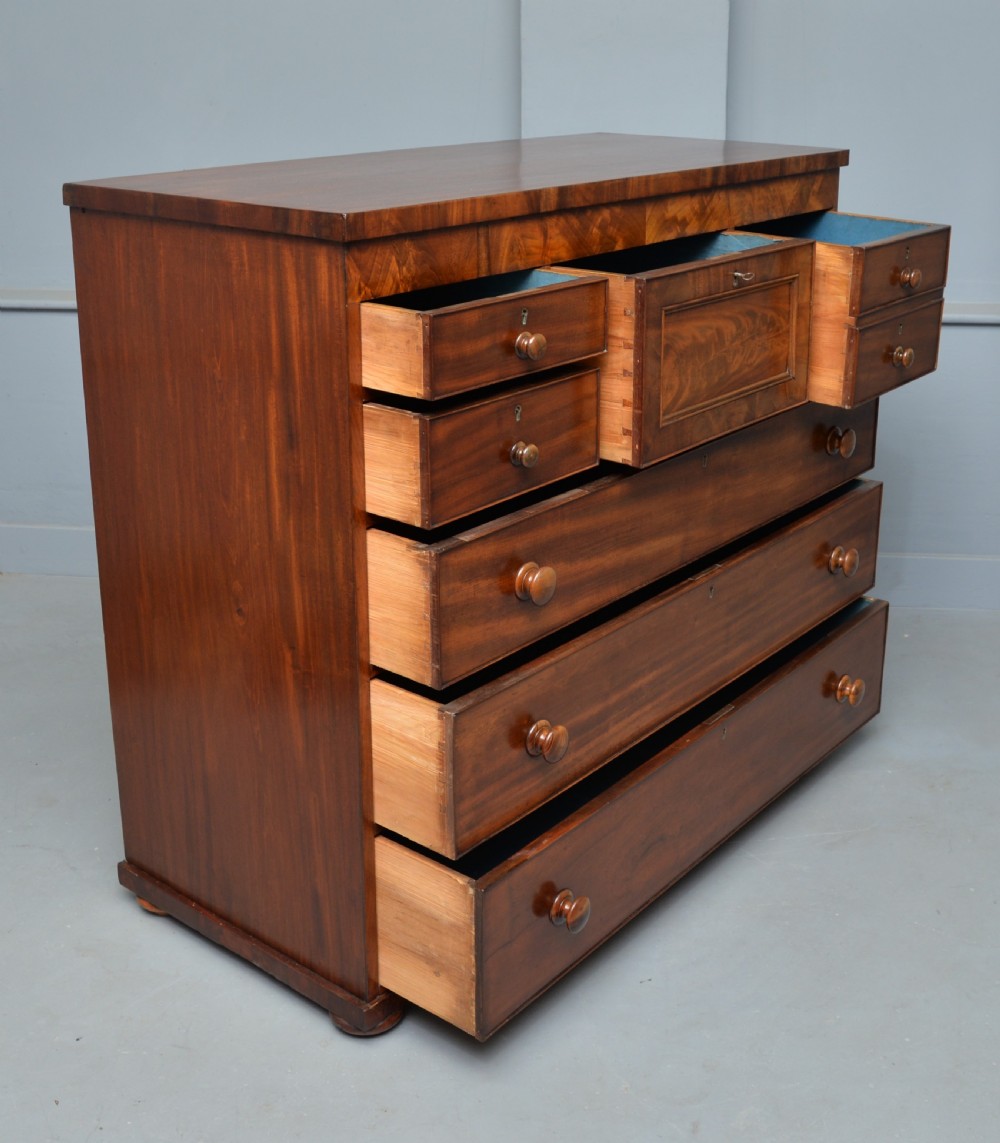 Handsome Victorian Mahogany Chest Of Drawers  View VII
