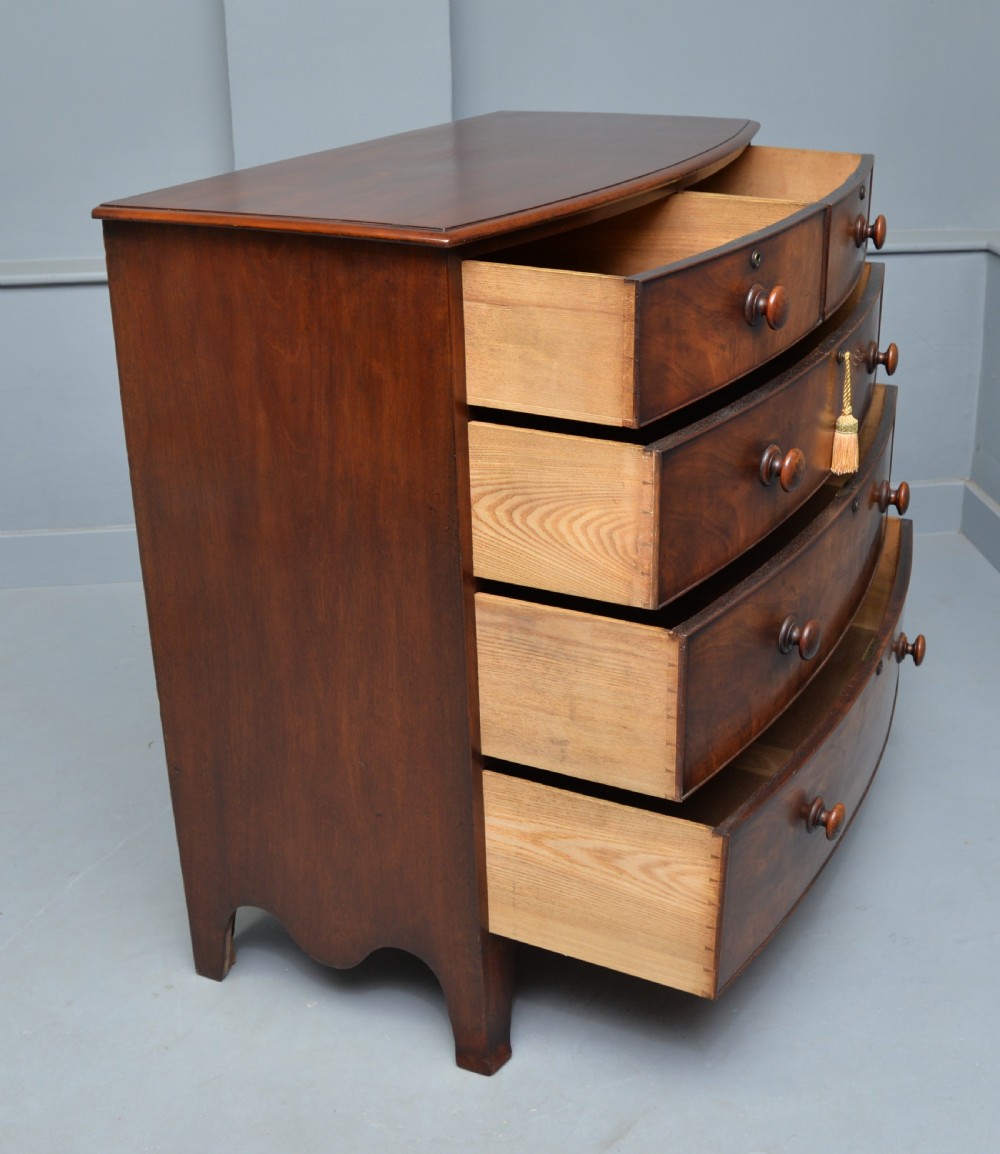Late Georgian Mahogany Bow-Front Chest Of Drawers View VIII