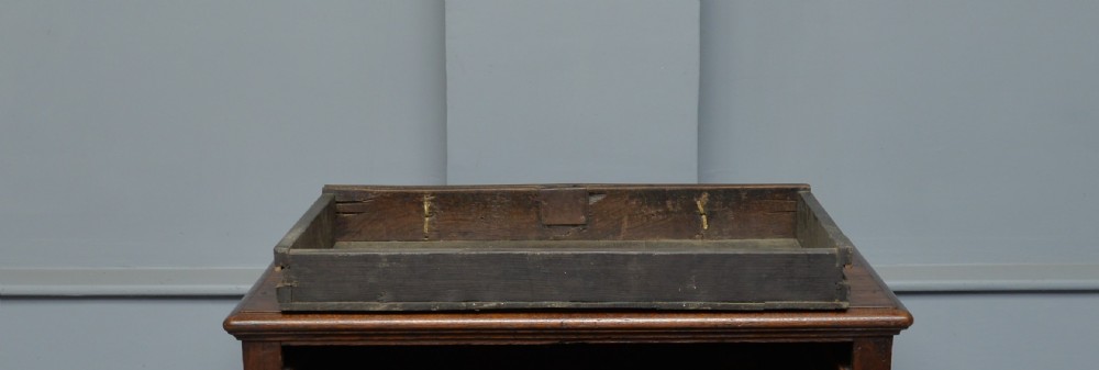 Early 18th Century Geometric Oak Chest Of Drawers View V