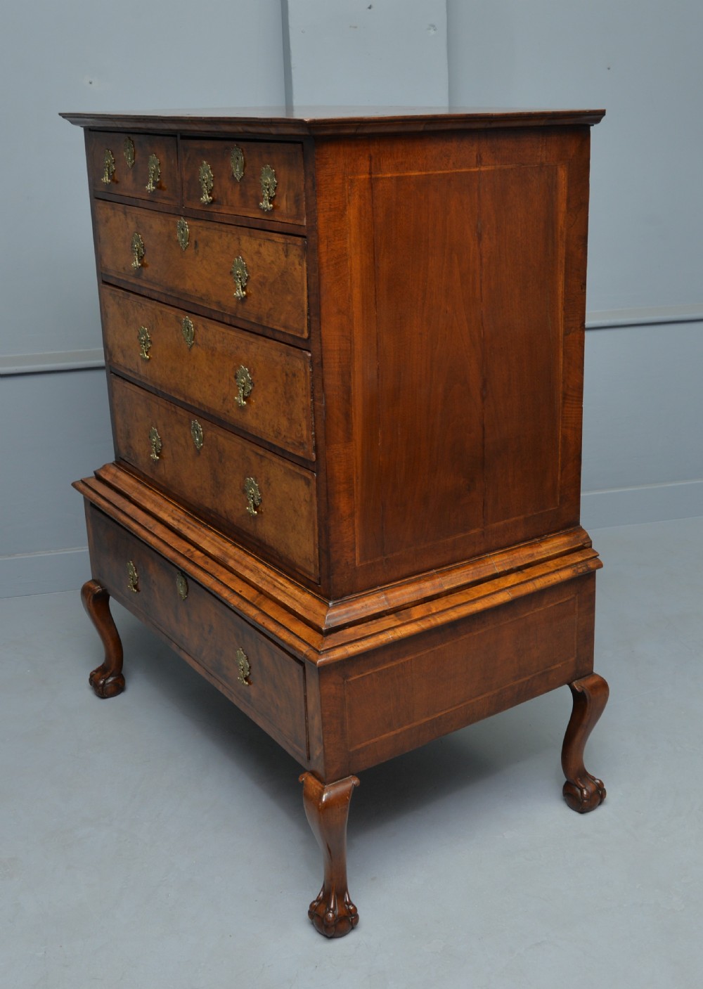 Early 18th Century George I Walnut Chest On Stand View VIII