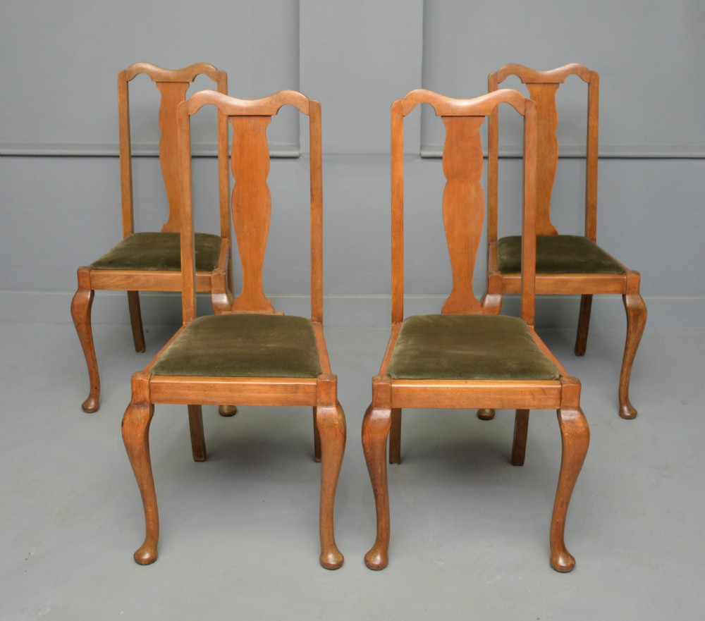 Set Of Four Queen Anne Style Walnut Dining Chairs