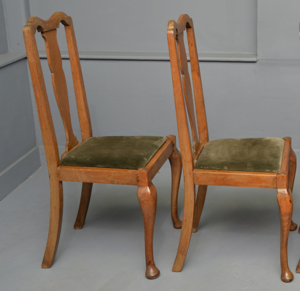 Set Of Four Queen Anne Style Walnut Dining Chairs View VI