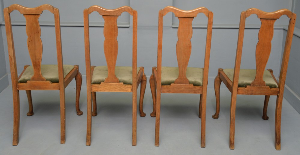 Set Of Four Queen Anne Style Walnut Dining Chairs View IX