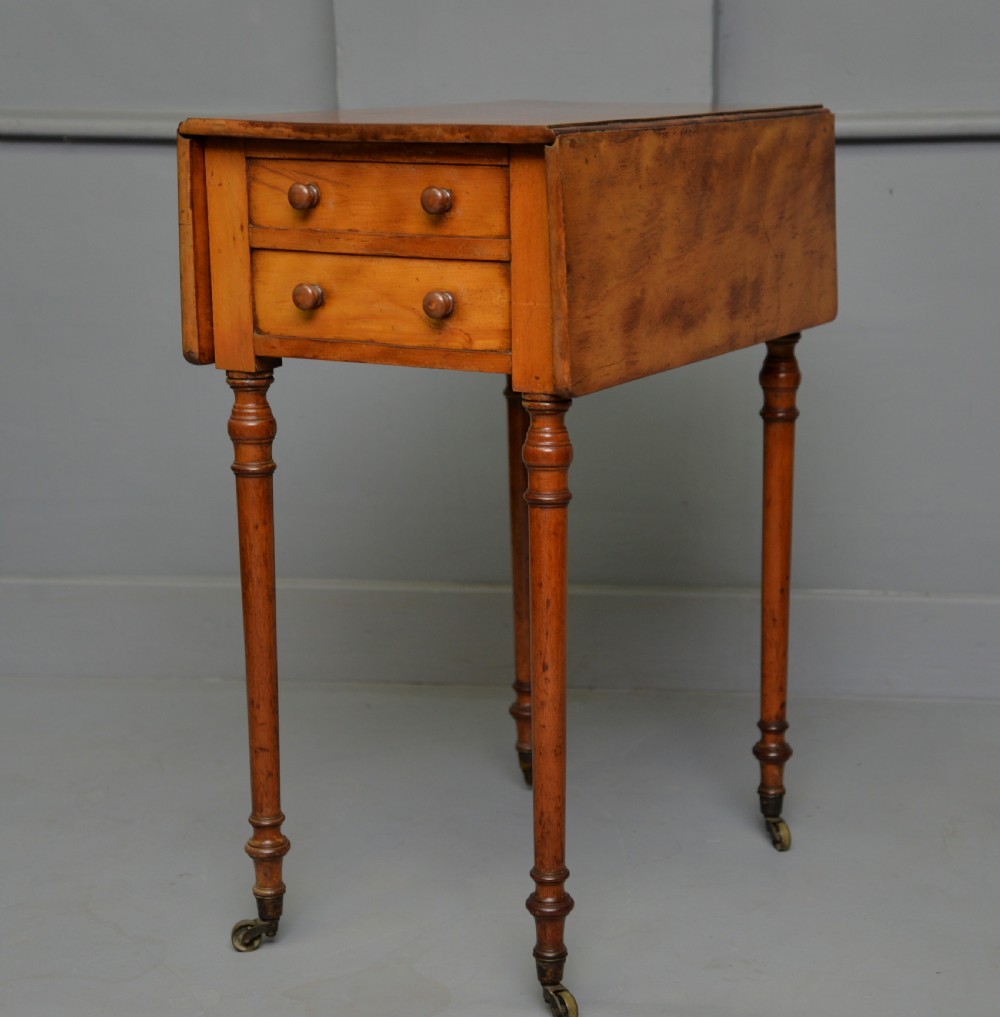 Elegant Regency Satinwood Small Pembroke Side Lamp Occasional Table View X