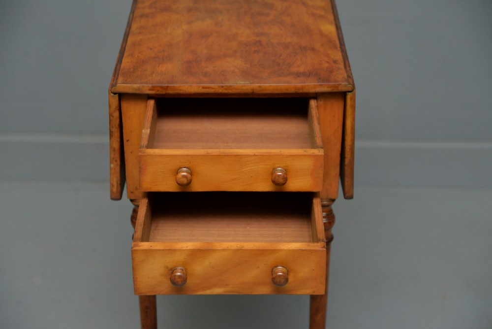 Elegant Regency Satinwood Small Pembroke Side Lamp Occasional Table View XIV