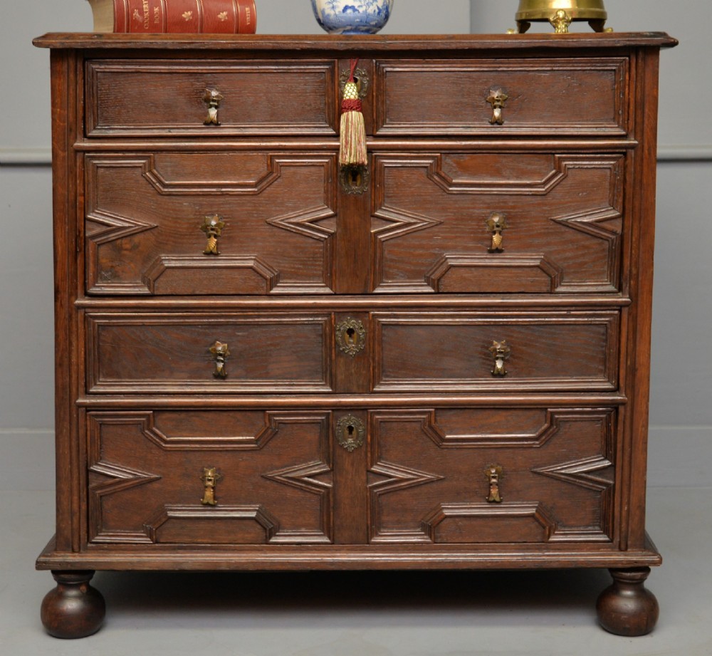 17th Century Geometric Oak Chest Of Drawers View V