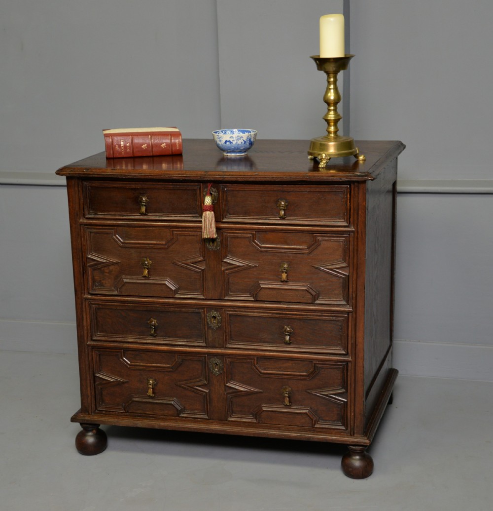 17th Century Geometric Oak Chest Of Drawers View VII