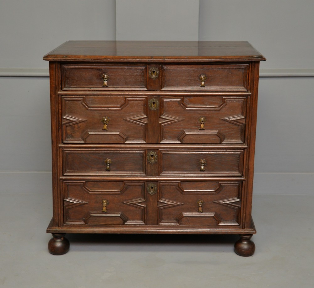 17th Century Geometric Oak Chest Of Drawers View XII