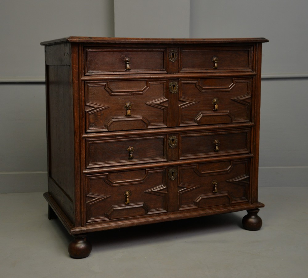 17th Century Geometric Oak Chest Of Drawers View XXII