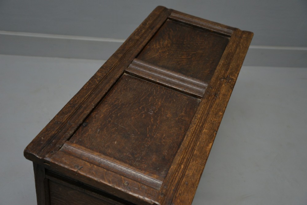 Small Early 18th Century Oak Coffer Blanket Box Chest View V