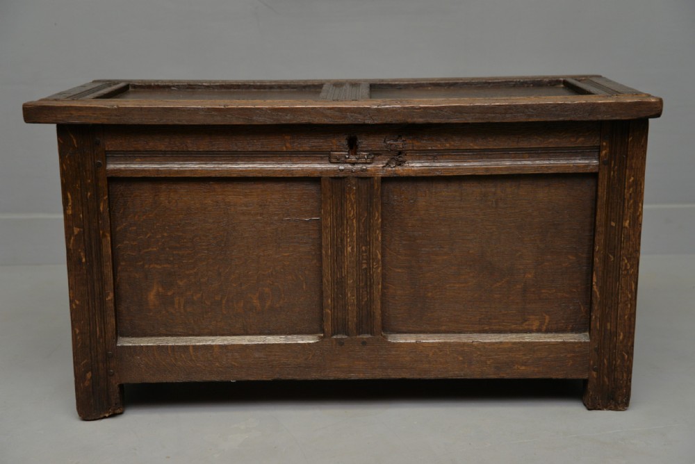 Small Early 18th Century Oak Coffer Blanket Box Chest View IX