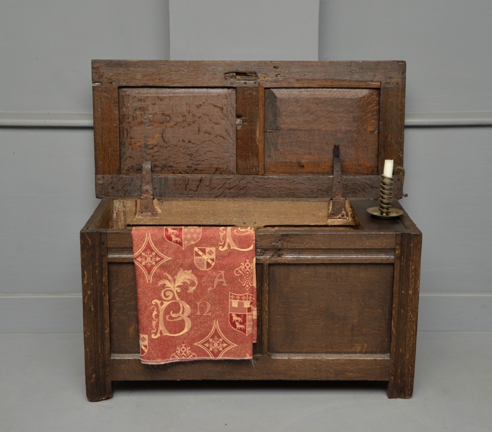 Small Early 18th Century Oak Coffer Blanket Box Chest View XII