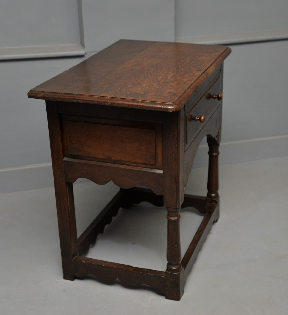 Charming 17th Century Solid Oak Side Lamp Table View X