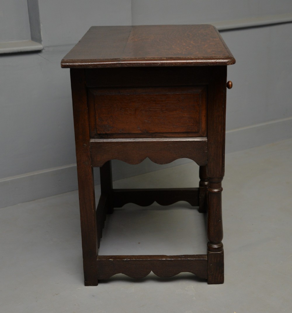 Charming 17th Century Solid Oak Side Lamp Table View XI