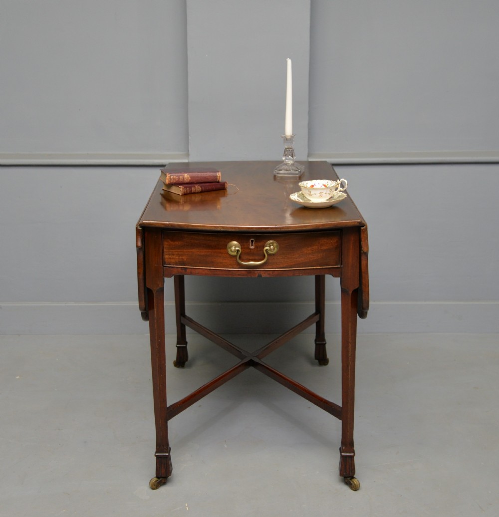 Unusual Georgian George III Mahogany Butterfly Pembroke Dining Table View XIII