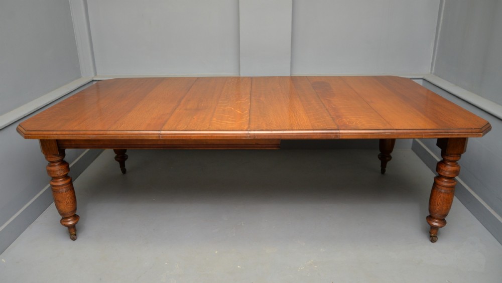 Victorian Golden Oak Extending Dining Table View V
