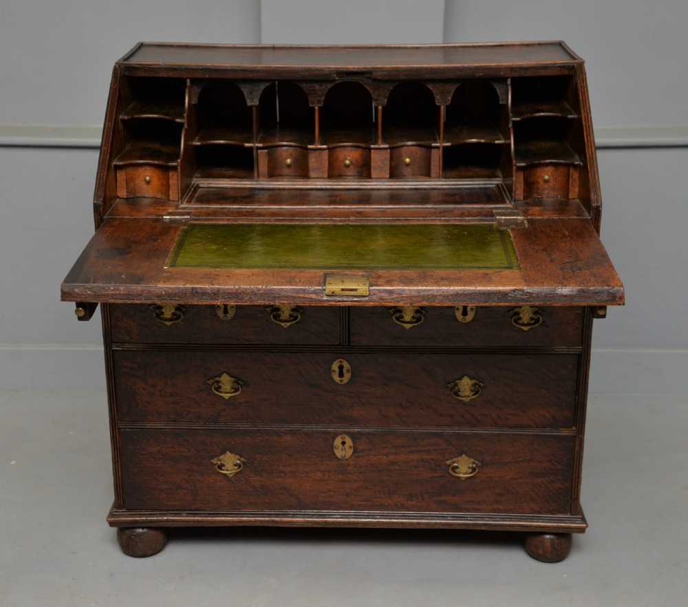 Queen Anne Early 18th Century Oak Bureau Desk View X