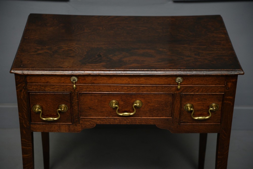 Charming Georgian Oak Lowboy Side Table View XIII