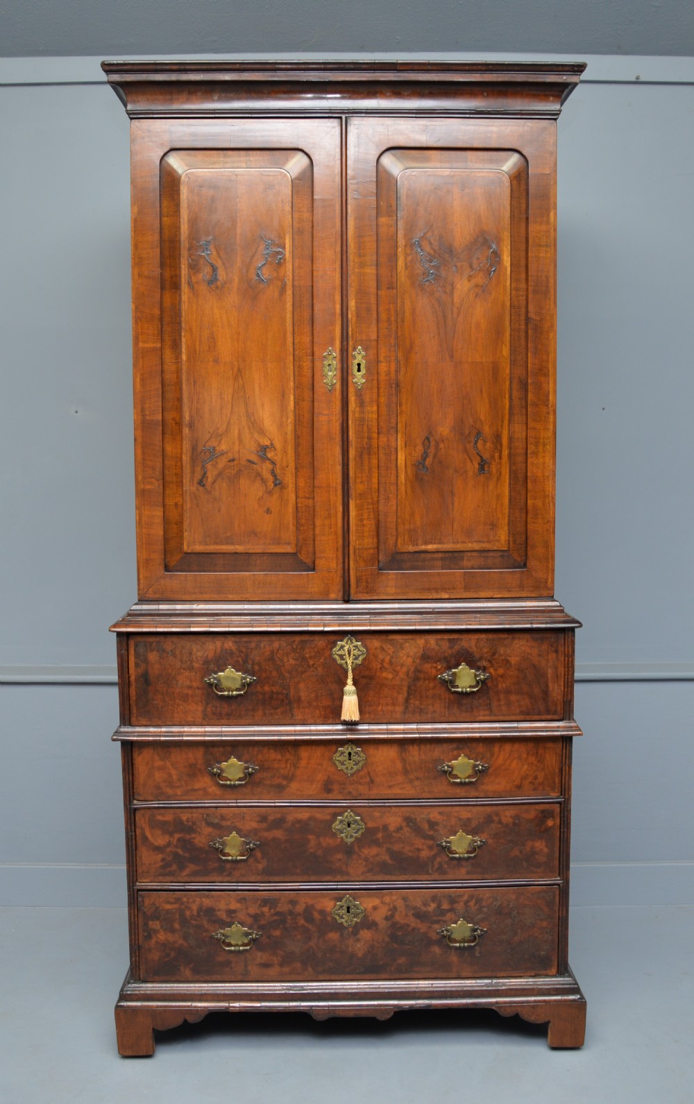 George II Walnut Secretaire Bookcase Desk c1730 View XX