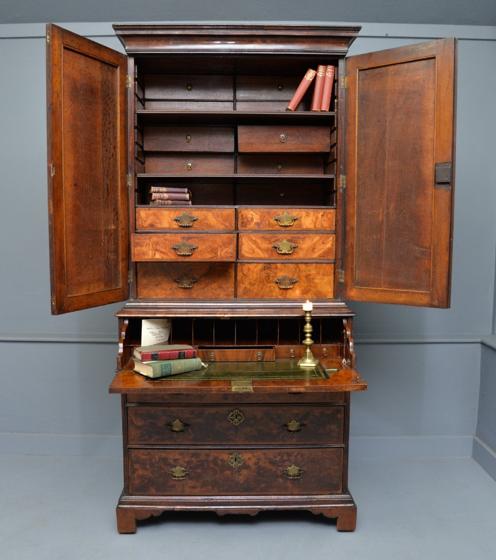George II Walnut Secretaire Bookcase Desk c1730 View XXIX