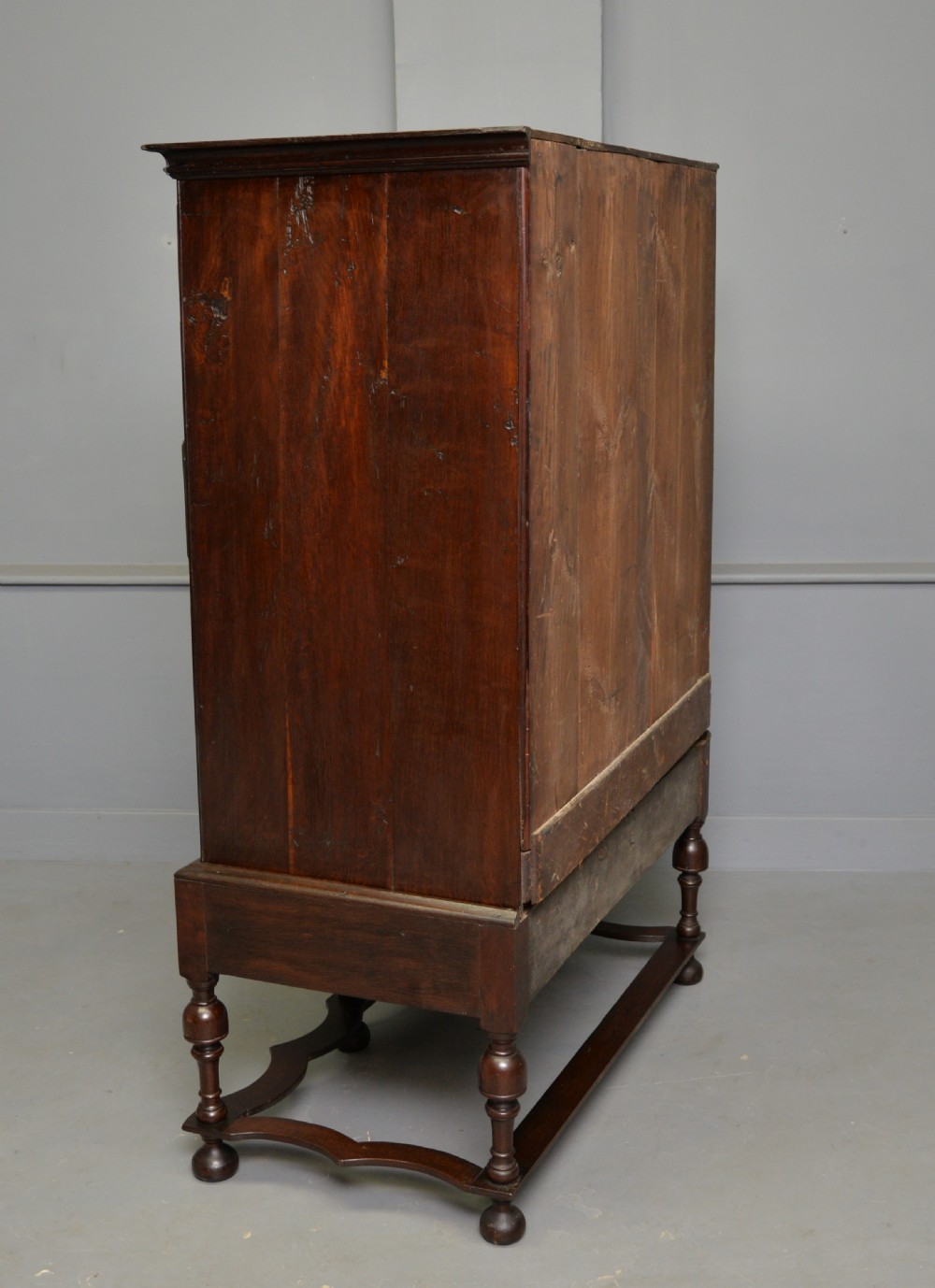 18th Century Georgian Provincial Oak Chest On Stand View XII