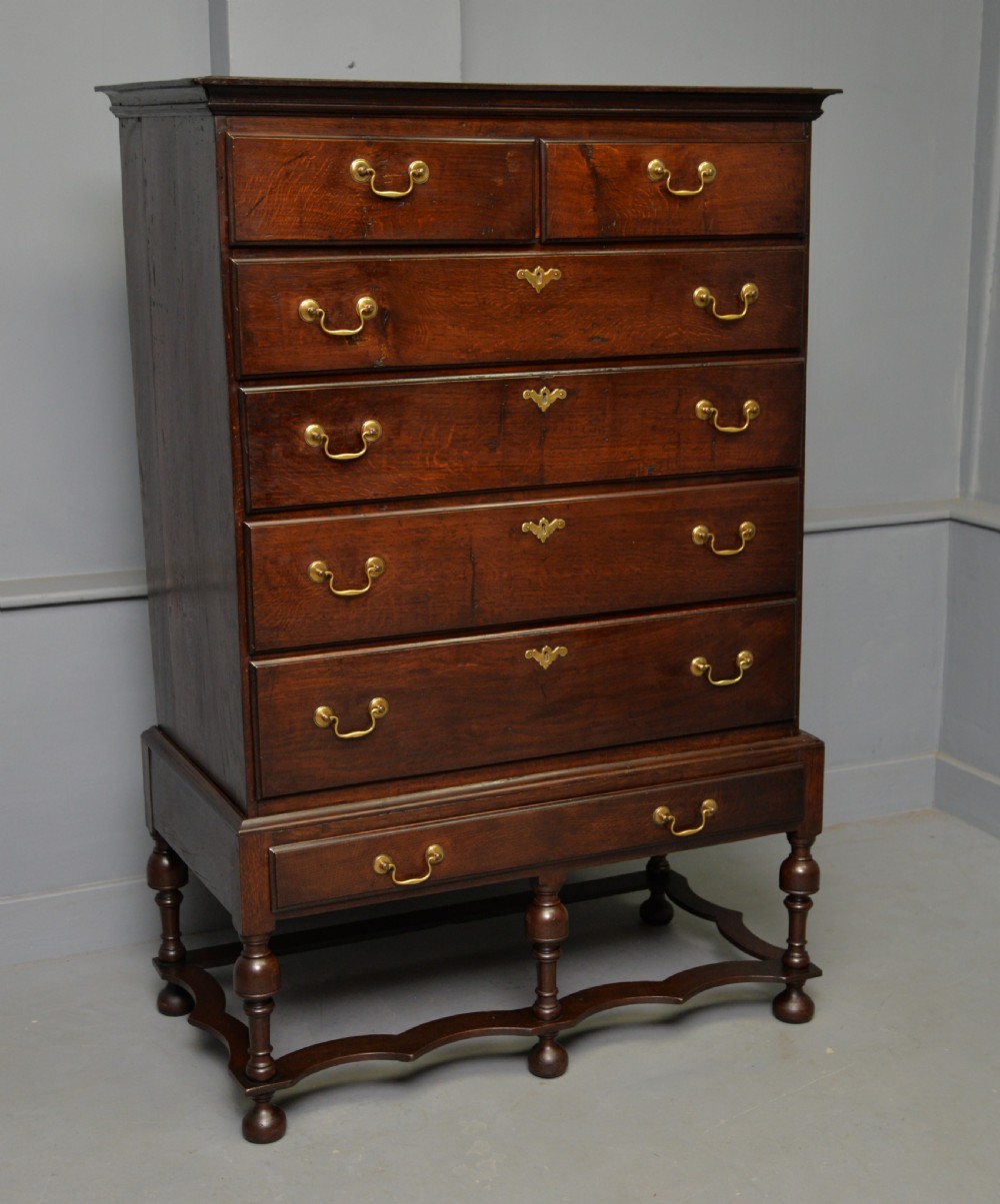 18th Century Georgian Provincial Oak Chest On Stand View XIV