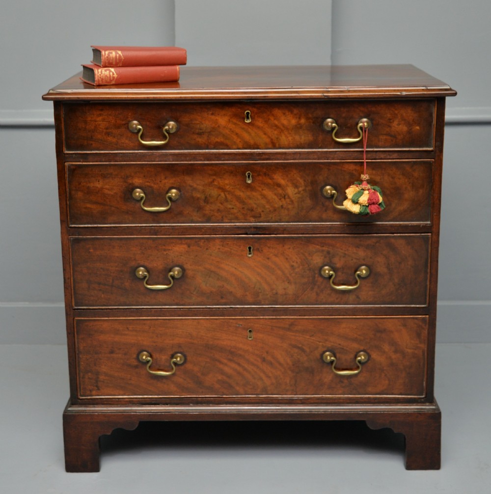Georgian Mahogany Chest Of Drawers