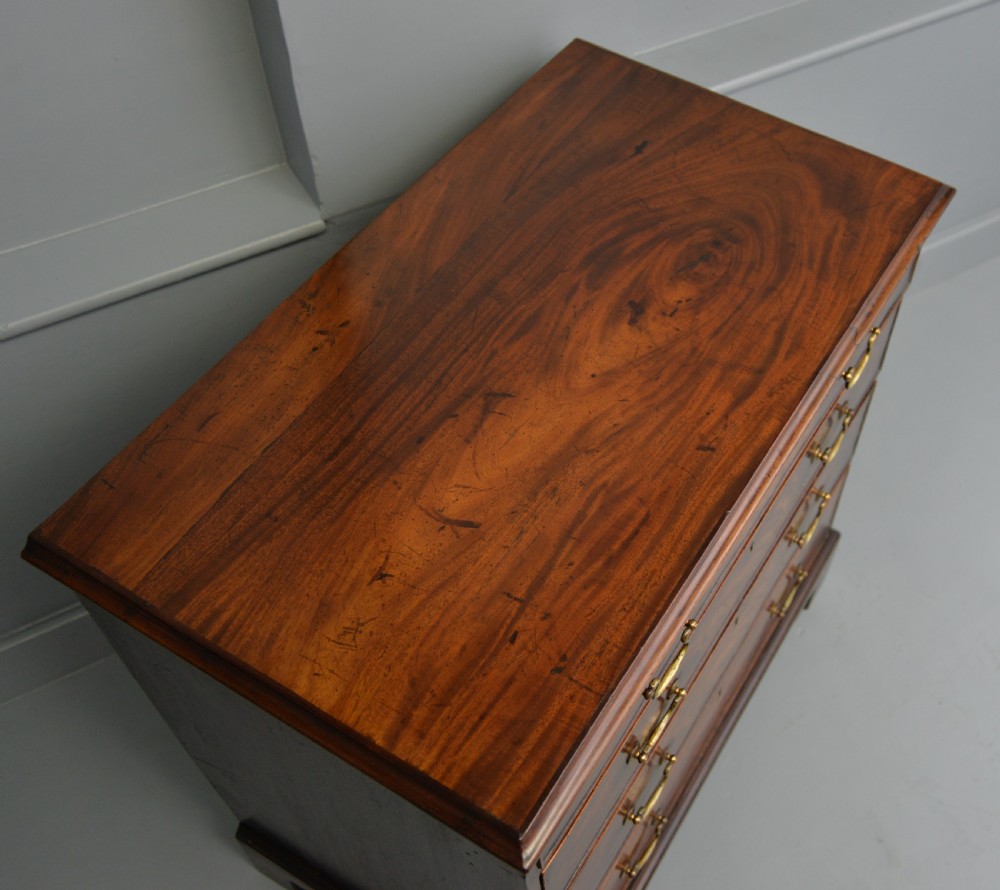 Georgian Mahogany Chest Of Drawers View IX