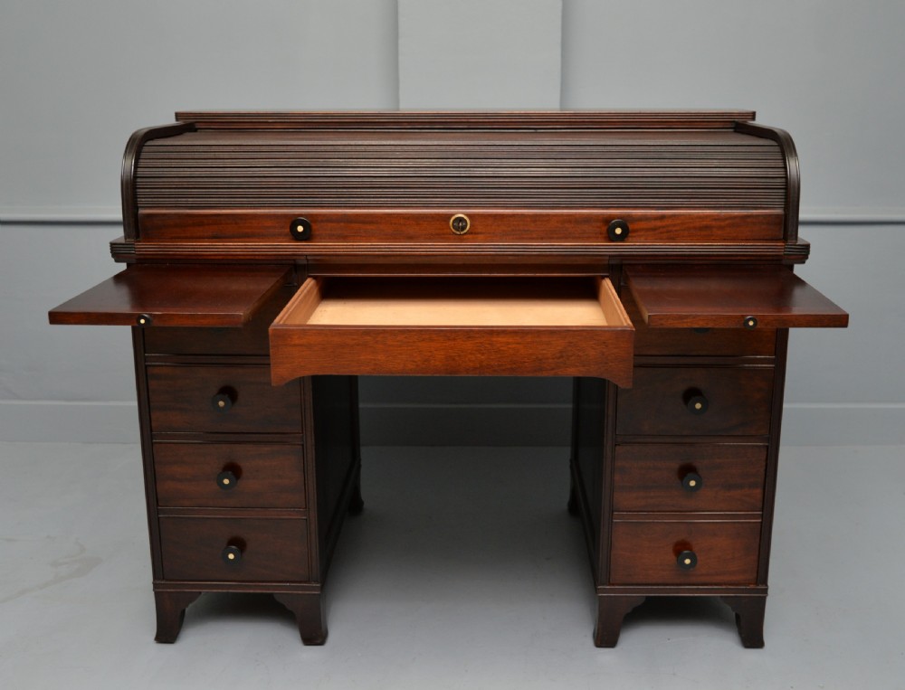 Victorian Mahogany Tambour Roll Top Cylinder Desk View VII