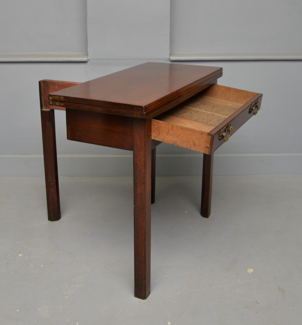 Elegant Georgian Mahogany Tea Side Table View VIII