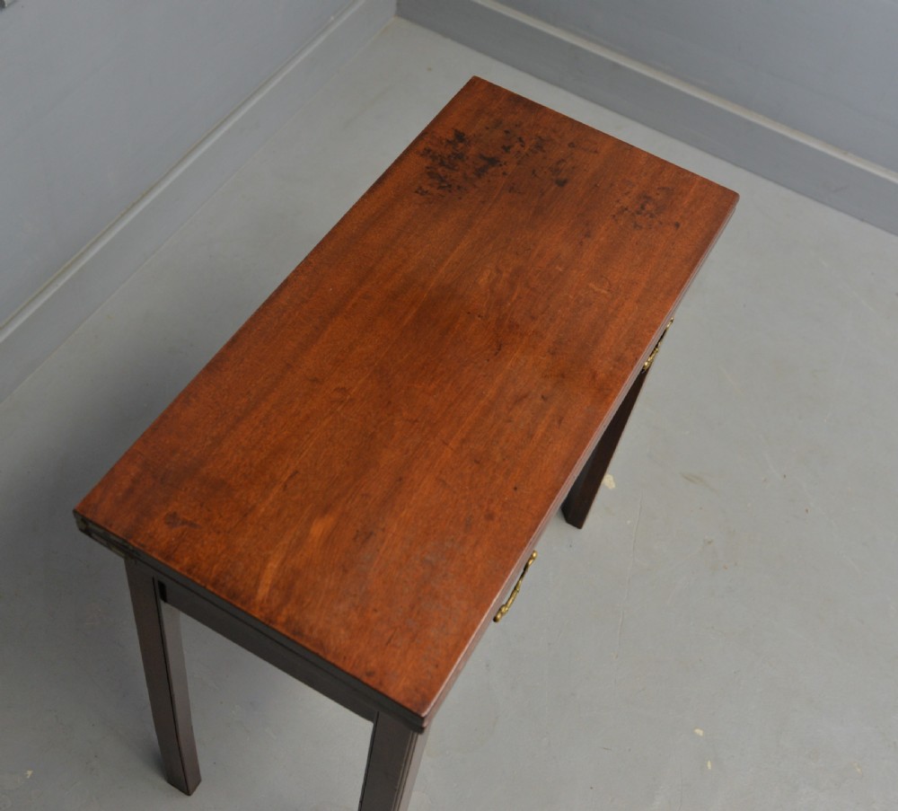 Elegant Georgian Mahogany Tea Side Table View XVI