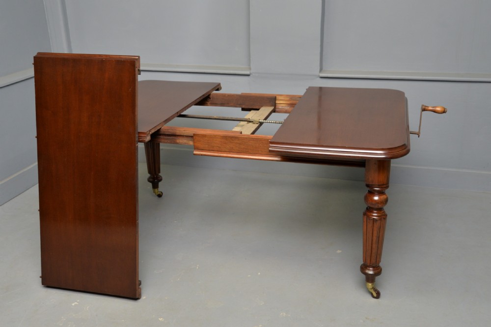 Victorian Mahogany Extending Dining Table View IV