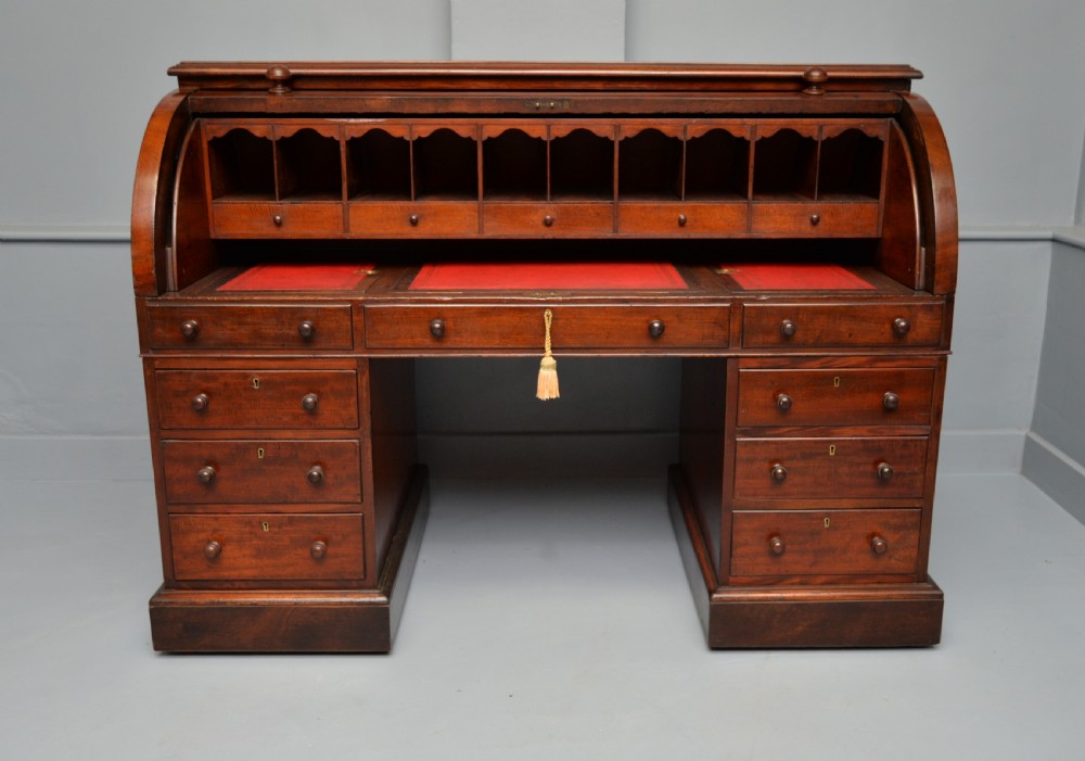 Handsome Victorian Roll-Top Mahogany Cylinder Pedestal Desk View IV