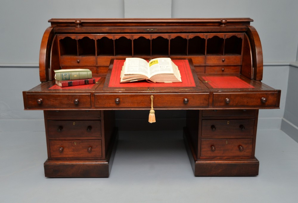 Handsome Victorian Roll-Top Mahogany Cylinder Pedestal Desk View VIII