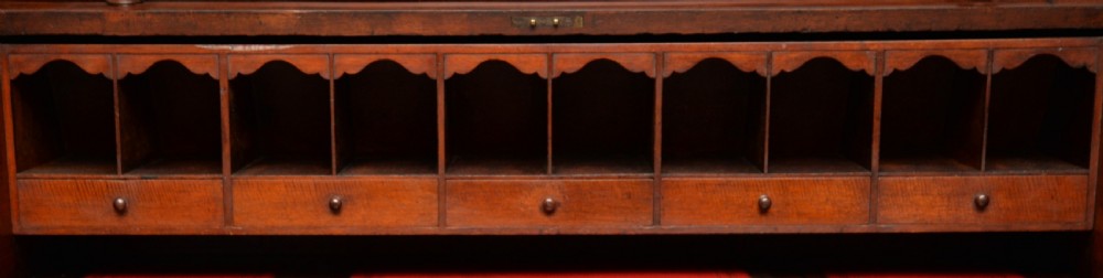 Handsome Victorian Roll-Top Mahogany Cylinder Pedestal Desk View XI