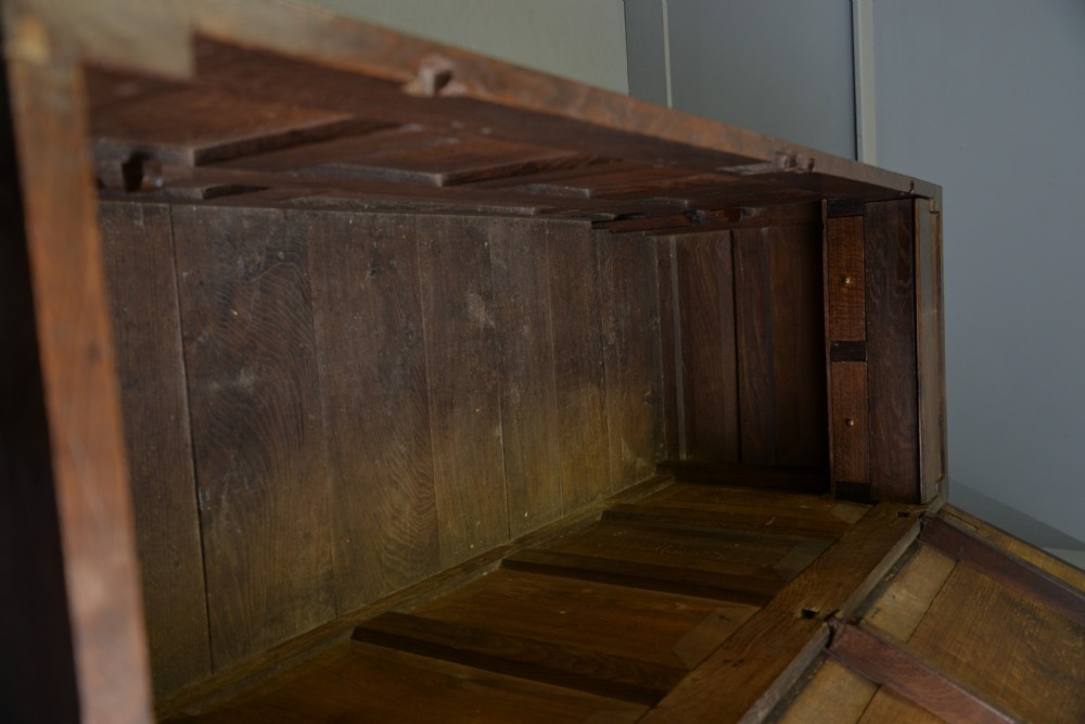 Magnificent Large 18th Century Georgian Oak Mule Chest View XIII