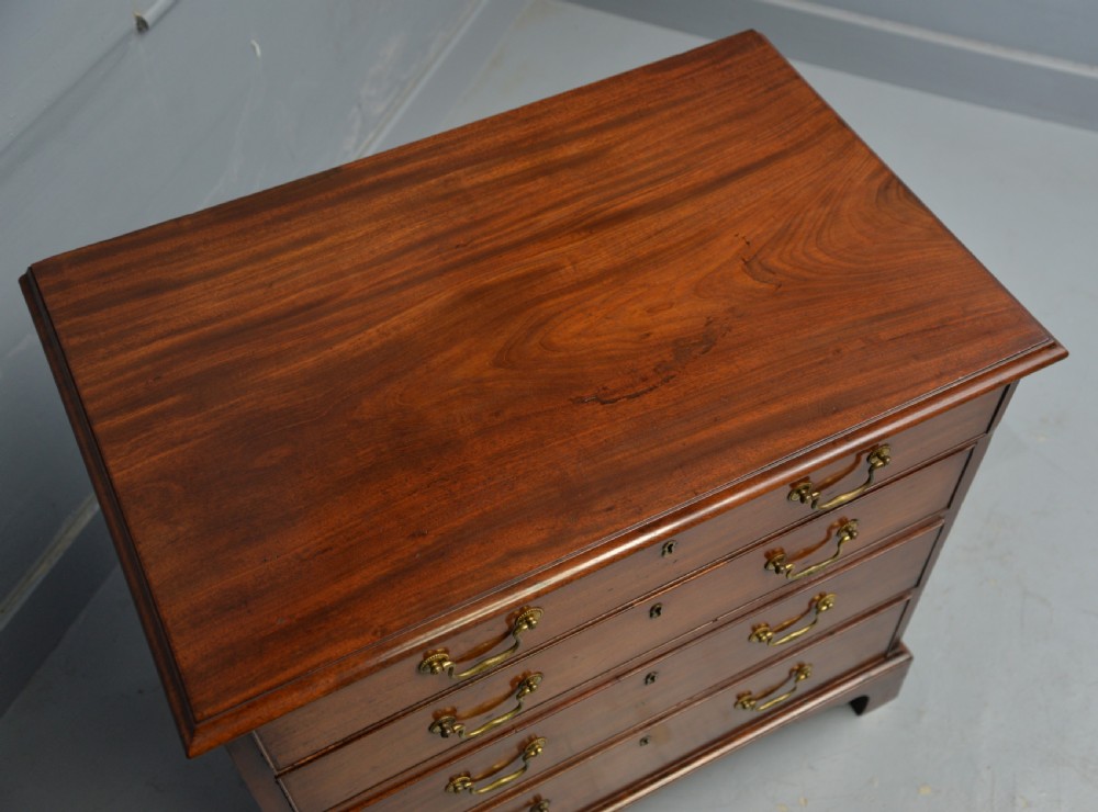 Superb Georgian Solid Mahogany Chest Of Drawers View XII