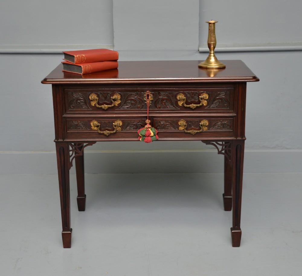 Chippendale Period Georgian Mahogany Lowboy Side Table