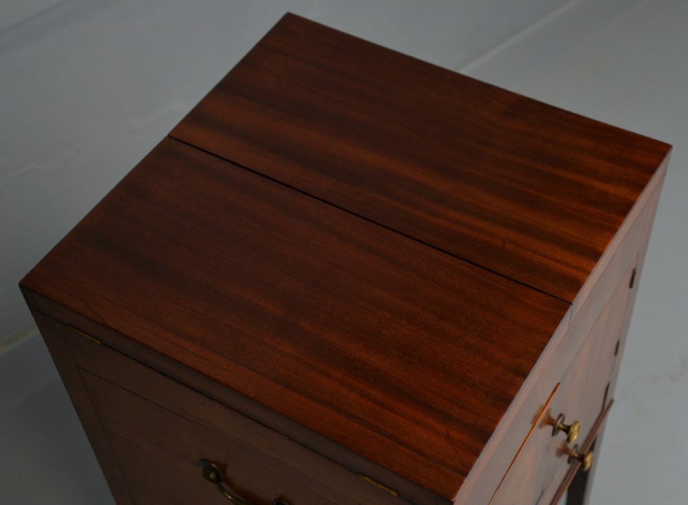 Georgian Mahogany Wash-Stand Bedside Cabinet View XVIII