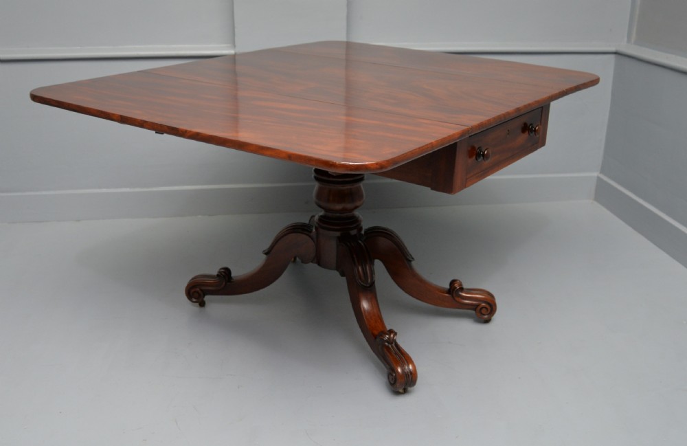 Superb William IV Solid Mahogany Dining Table Seats Four View X
